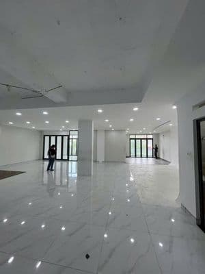 Nhà Đẹp MTKD 20m Đg Số 1- 12x20m 3 tầng trống suốt LỀ 5m KD ĐA NGÀNH