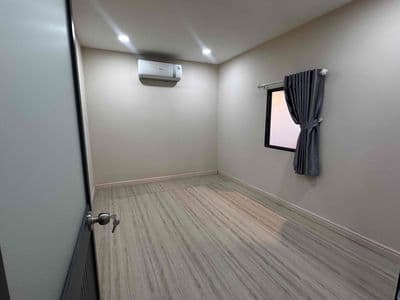 Nhà đẹp ở ngay đường Tô Ngọc Vân 60m2, ngang rộng 5.4m