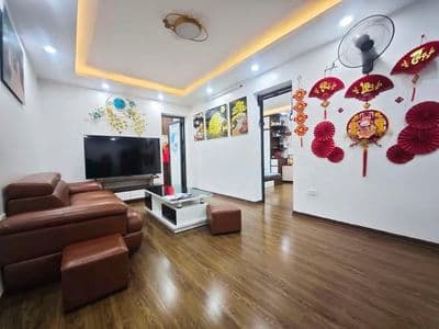 bán căn hộ Đh Quốc Gia Thương Mại 80m 3pn lô góc