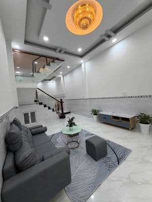nhà 4x15m 2 tầng 3pn quận 7 5 tỷ 590