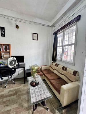 Chung Cư Lạc Long Quân. 45m2. Ngay chợ Hoa Đầm Sen