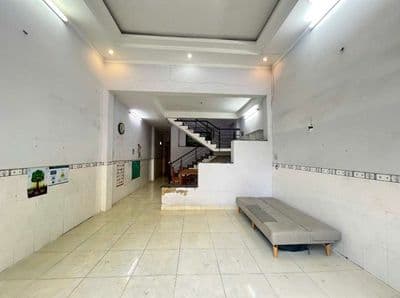 Nhà đường Oto, DT:4,5x18m, Có Phòng ngủ dưới.