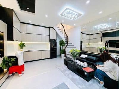 bán nhà 28m2 gần chợ mơ, giá chỉ 6.x tỷ