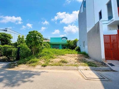 Bán đất ngay trung tâm hành chính xã nhà bè, 133m2, hxh, ngang 8,2m