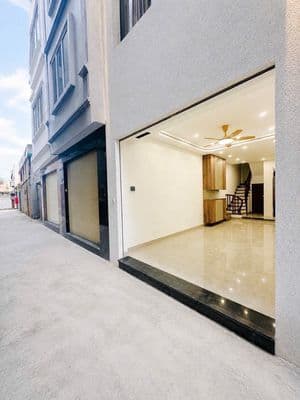 bán nhà 7 tầng Ngọc Thuỵ giá chỉ 9.X tỷ
