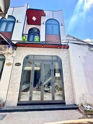 BÁN NHÀ 1 TRỆT 1 LẦU HẺM 9 PHẠM NGỌC HƯNG,GẦN CĐ KINH TẾ,ĐH Y DƯỢC