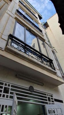 Nhà 4 tầng 30m² Nam Dư 3 Ngủ Tiềm Năng, có chỗ để xe máy riêng