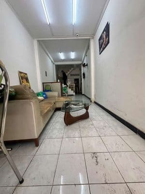 Mặt tiền kinh doanh xe hơi thông lương hữu khánh q1