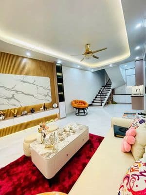 bán nhà TRUNG KÍNH 5 tầng full nội thất