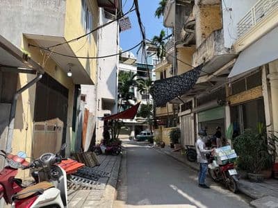 bán nhà 63m2 Tam Trinh vỉa hè ô tô tránh