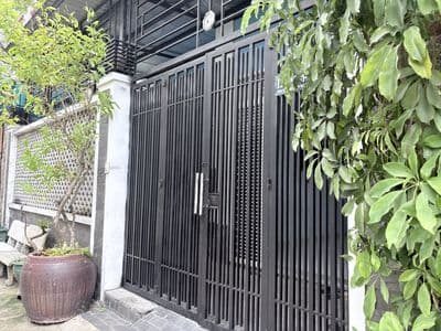 Bán nhà Quận 7 - Phường Phú Thuận- sát PMH