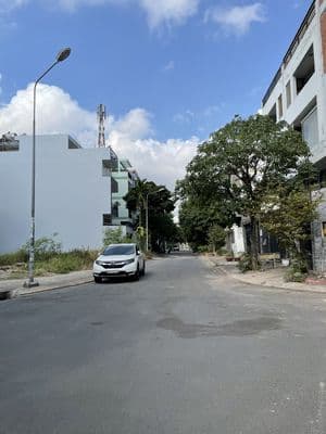 BÁN GẤP ĐẤT 5*20m kế bên Công viên Đường rộng 12m Đặng Thùy Trâm