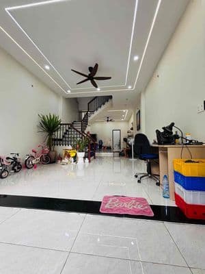 BÁN GẤP NHÀ MẶT TIỀN ĐƯỜNG SỐ KDC PHÚ LỢI 3 TẦNG CHỈ 6,3TY