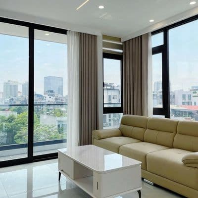 2PN2WC ô tô đỗ cửa ngay phố Trịnh Công Sơn, Nhà mới tinh full nội thất