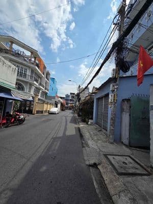 Bán Nhà 2 Tầng Bà Hom Quận 6- DT 4.8x11.5- Hẻm Thông Thoáng- 6 Tỷ Xíu