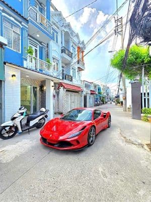 nhà mặt tiền hẻm xe hơi 2 lần.