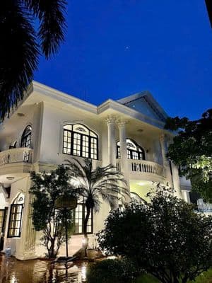 Cho thuê biệt thự 600m2 trung tâm thảo điền