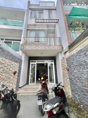 Bán nhà mặt tiền đường 28 gần chợ Cây Xoài Q2