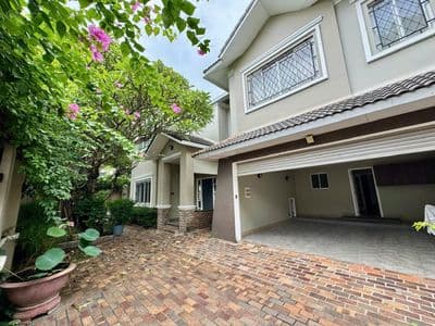 Biệt Thự làm Văn Phòng hoặc ở, Khu Compound chỉ 65tr/th