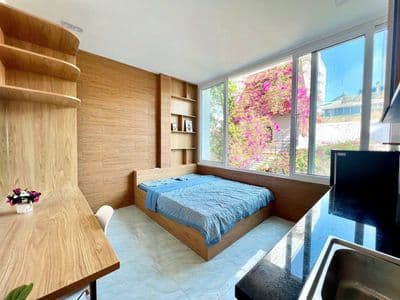 Cho thuê studio cửa sổ lớn-View chill Nguyễn Gia Trí nhỉnh 6 triệu