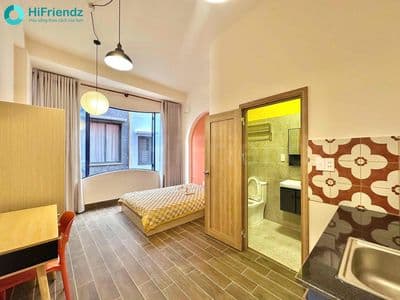 Studio cửa sổ trời thoáng nhà mới đầy đủ nội thất ngay trung tâm