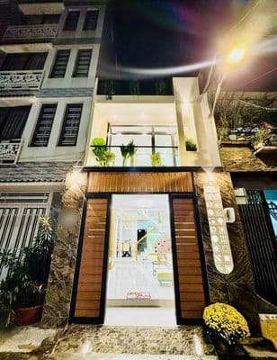 2 mặt hẻm xe hơi, Thích Quảng Đức, 2 Tầng, 3PN, nở hậu tài lộc