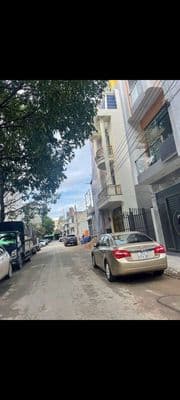 Đất phạm hữu lầu ngay bcon