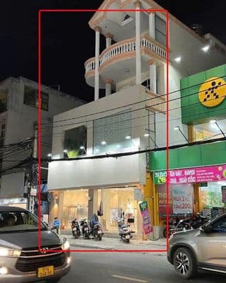 Ngang 8m ! Mặt Tiền Huỳnh Văn Bánh 8x14m 3 Tầng Gần Trần Quang Diệu