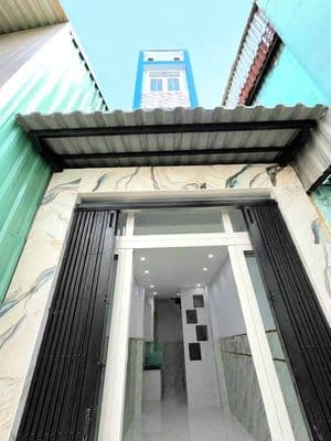 Chính chủ cần bán nhà shr đường Bến Vân Đồn 4 tầng full nội thất
