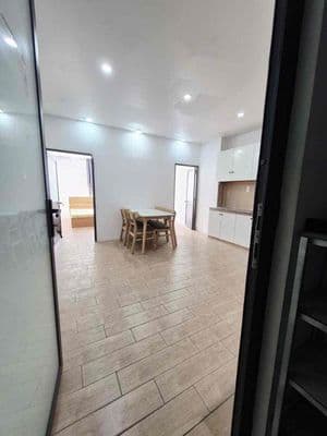 Cho thuê căn hộ 2pn1wc ban công thang máy giặt riêng full nt ở quận 3