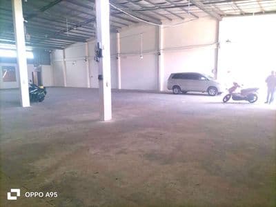 Xưởng 1200m2 cao ráo đẹp cont đi được giá tốt