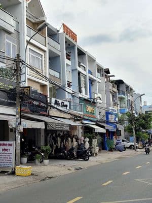 Bán nhà mặt tiền KD đường Tên Lửa 8x25 đúc 3 tâm