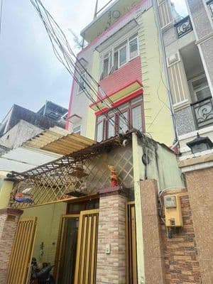 Chủ gửi: nhà 1tret 3 lầu cách Lê Văn Thịnh chỉ 20m DT 6