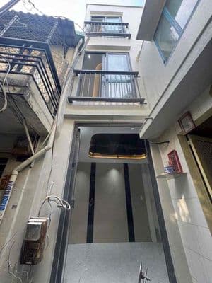 Nhà rẻ mới đẹp ngay vòng xoay Phú Lâm, sổ riêng