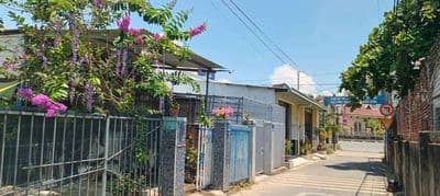 nhà 202m, 2 mặt đường, gần biển Nha Trang