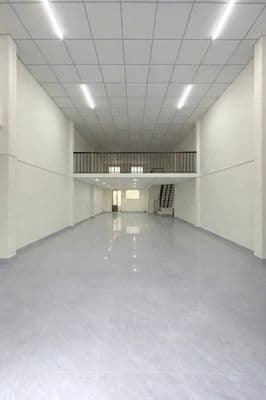 Cần cho thuê Mặt Bằng Mặt Tiền 703A Đ.Lạc Long Quân P.10 Q.Tân Bình