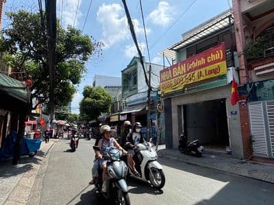 cần bán nhà mặt tiền quận tân bình chính chủ giá 9,8tỷ