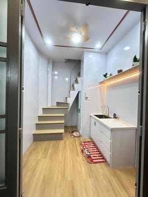 3 TẦNG LẦU - HẺM XE HƠI 1 CĂN - FULL NỘI THẤT - 2PN 2WC