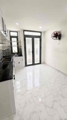 Mặt bằng hoà hảo vừa ở vừa kinh doanh q10