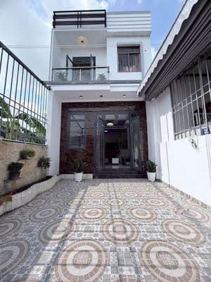bán nhà 1 trệt 1 lầu Trảng Dài vị trí đẹp