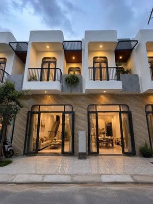 bán nhà phố Tân Uyên chỉ 700 triệu