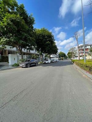 KDT Vạn Phúc - Đất 100m2 Ngang 5m - Đường 13m - Cpxd 6 Tầng
