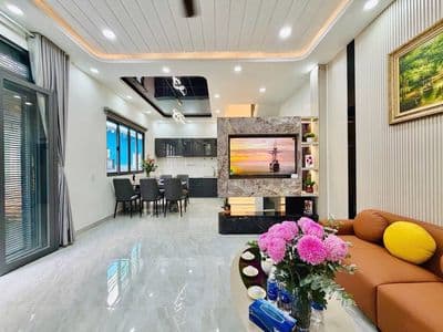 NHÀ 2 TẦNG – NGANG 6M – Ô TÔ NGỦ TRONG SÂN – HUỲNH TẤN PHÁT, QUẬN 7