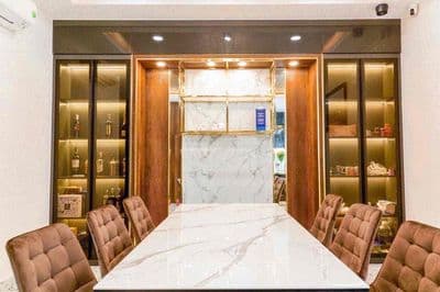 Cho thuê biệt thự có thang máy - 5 phòng ngủ - 50 triệu