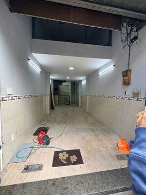 Mặt tiền đường xóm đất