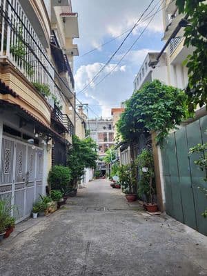 HIẾM!BÁN NHÀ TRƯỜNG CHINH QUẬN 12-40M² - XE HƠI ĐẬU CỬA- 3 TỶ 1