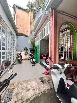 nhà hoàn công hẻm 18 trương định.trung tâm Ninh Kiều