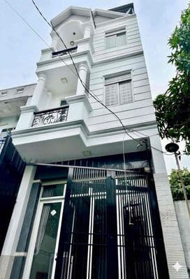 Q.12 - HẺM THÔNG NGUYỄN VĂN QUÁ - 4 x 13.5 - 4 TẦNG BTCT - 4 PHÒNG NGỦ