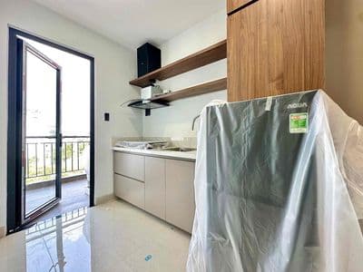 Chính chủ cho thuê căn hộ Ban công - MGR 1PN Full NT Trần Não
