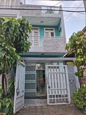 Cần Cho thuê nhà PTTN. khu 10ha .DT 4x18 .1 trệt 2Lầu 3PN 3WS giá13 TL